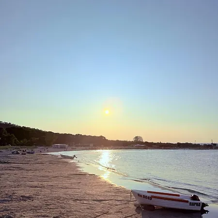 Violasuite In South Bay By Rv Varna