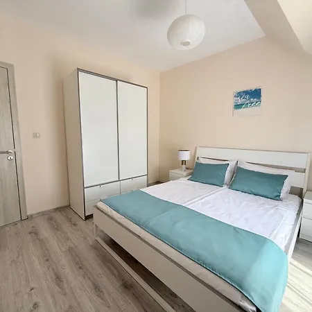 Violasuite In South Bay By Rv * Varna